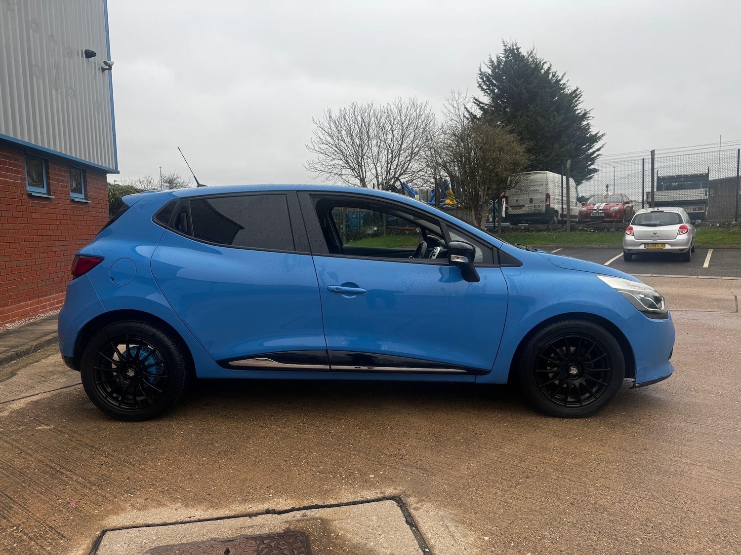 Used Renault Clio 2015 for sale - 77783965: Photo 4