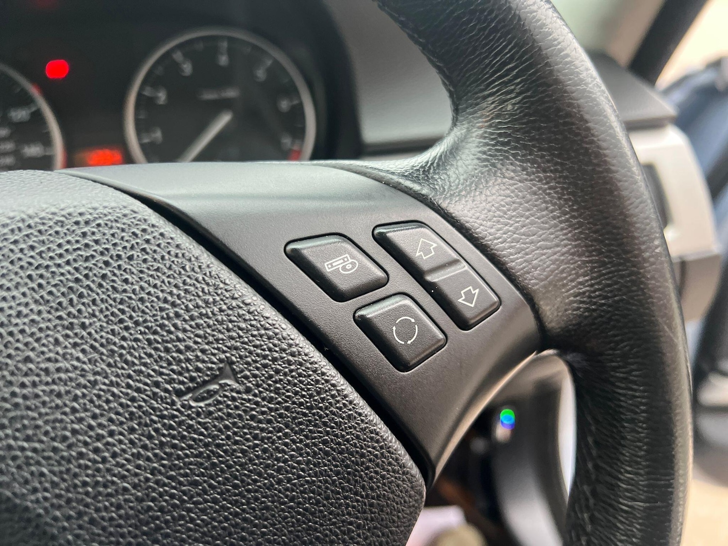 Used BMW 3 Series 2010 for sale - 77040995: Photo 22