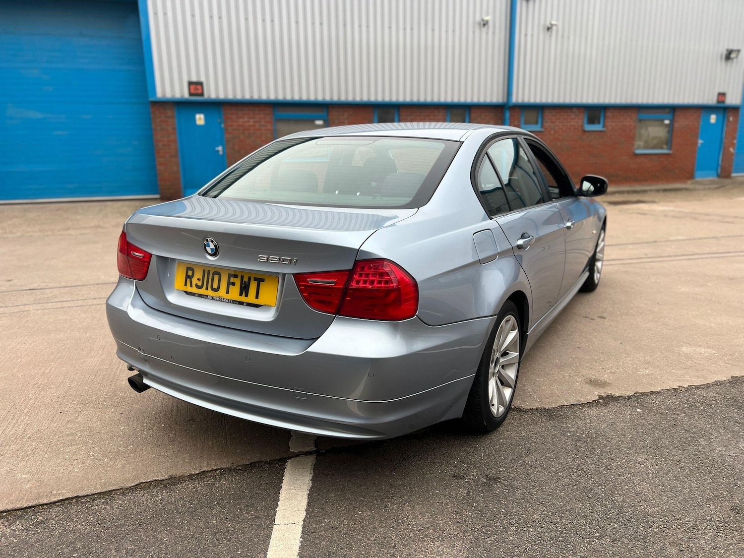 Used BMW 3 Series 2010 for sale - 77040995: Photo 8