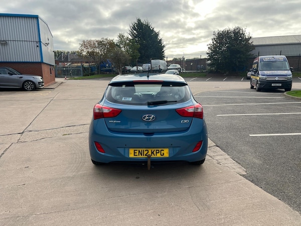 Used Hyundai i30 2012 for sale - 76199883: Photo 2