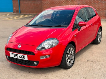 Used Fiat Punto 2015 for sale - 79601510: Photo