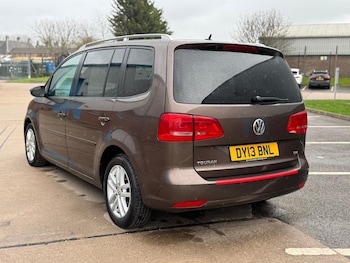 Used Volkswagen Touran 2013 for sale - 77683264: Photo