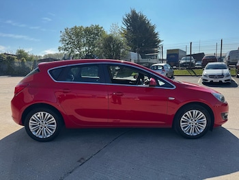 Used Vauxhall Astra 2015 for sale - 78375386: Photo