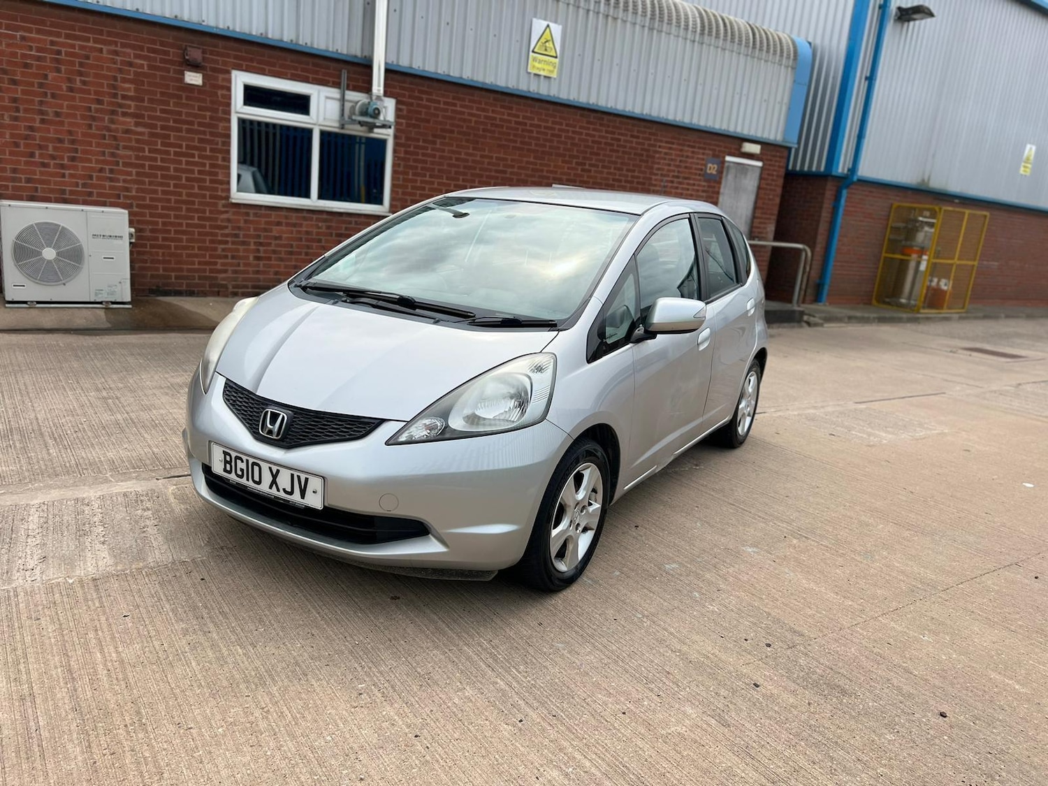 Used Honda Jazz 2010 for sale - 77060252: Photo 5