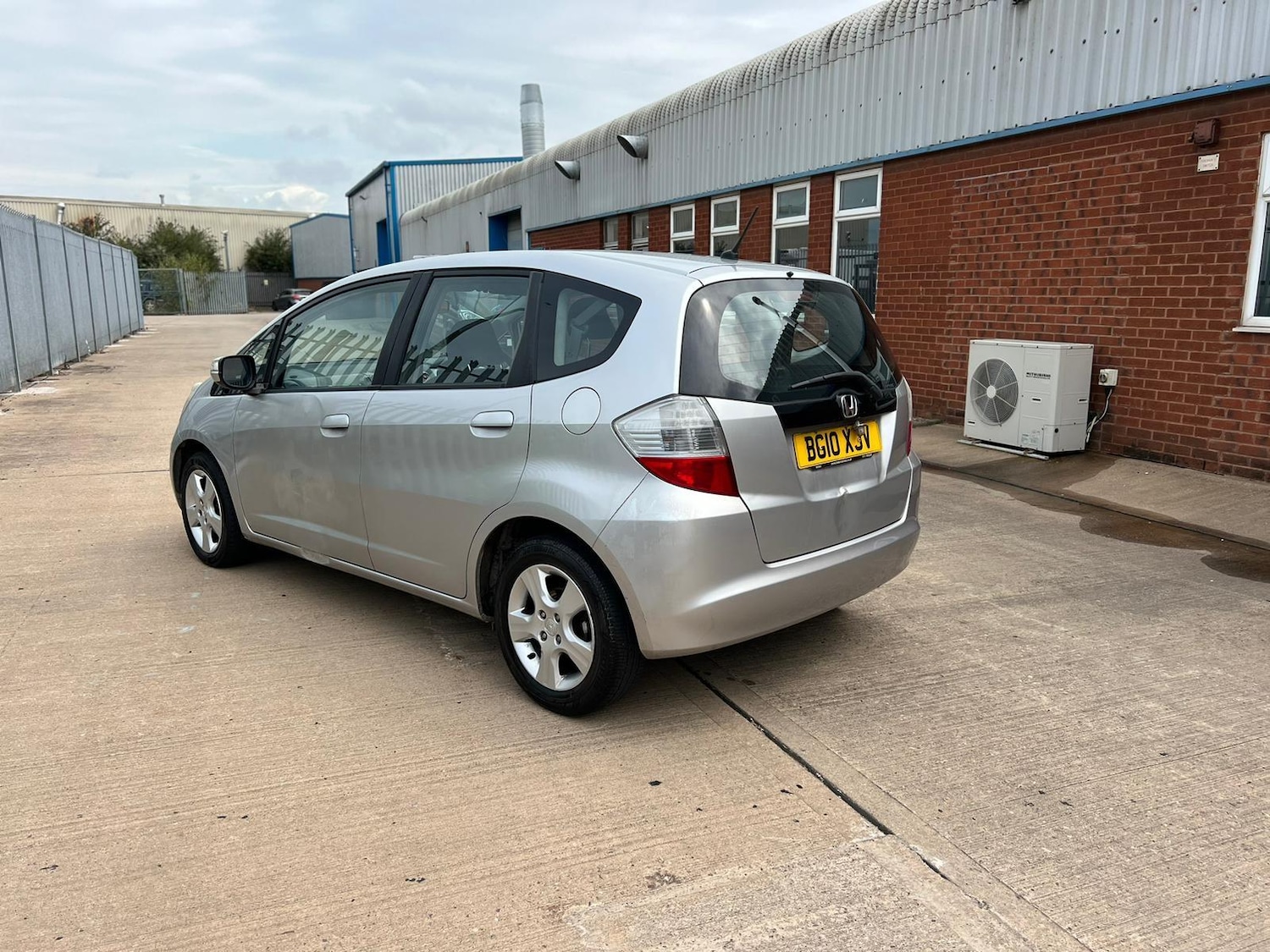 Used Honda Jazz 2010 for sale - 77060252: Photo 7