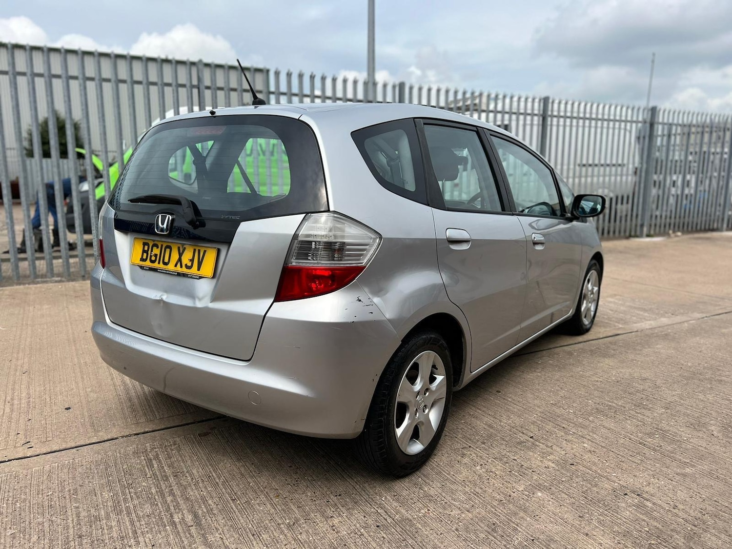 Used Honda Jazz 2010 for sale - 77060252: Photo 8