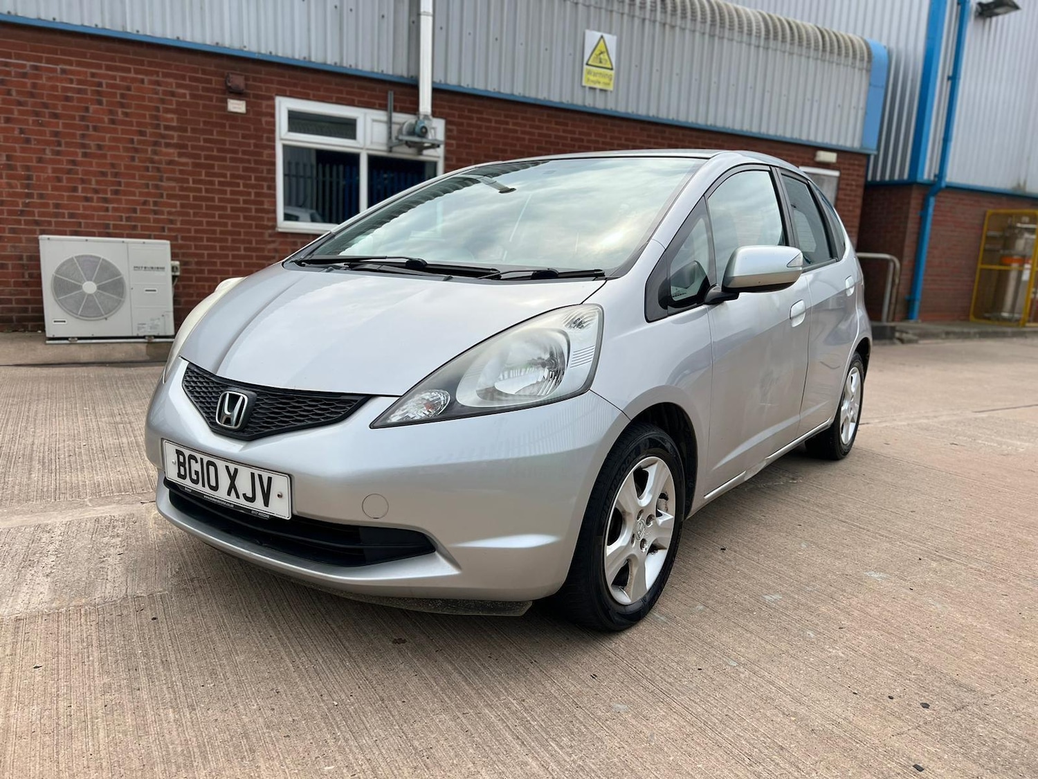 Used Honda Jazz 2010 for sale - 77060252: Photo 9