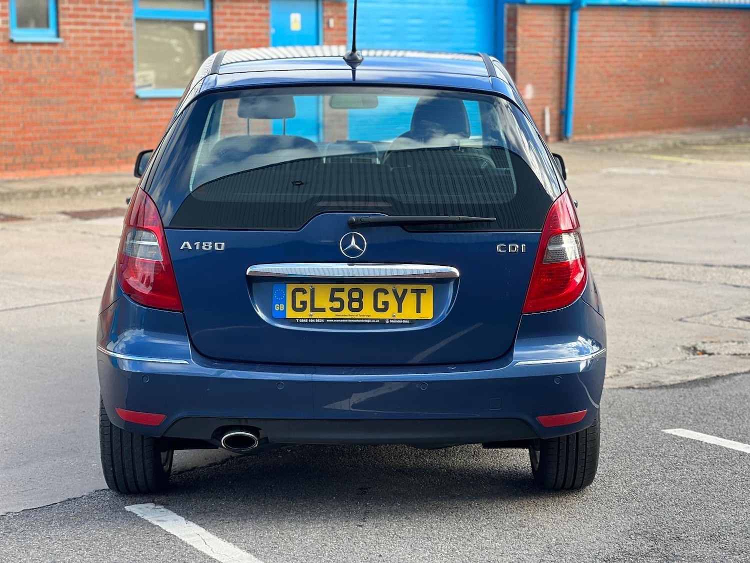 Used Mercedes-Benz A-Class 2009 for sale - 76441106: Photo 2