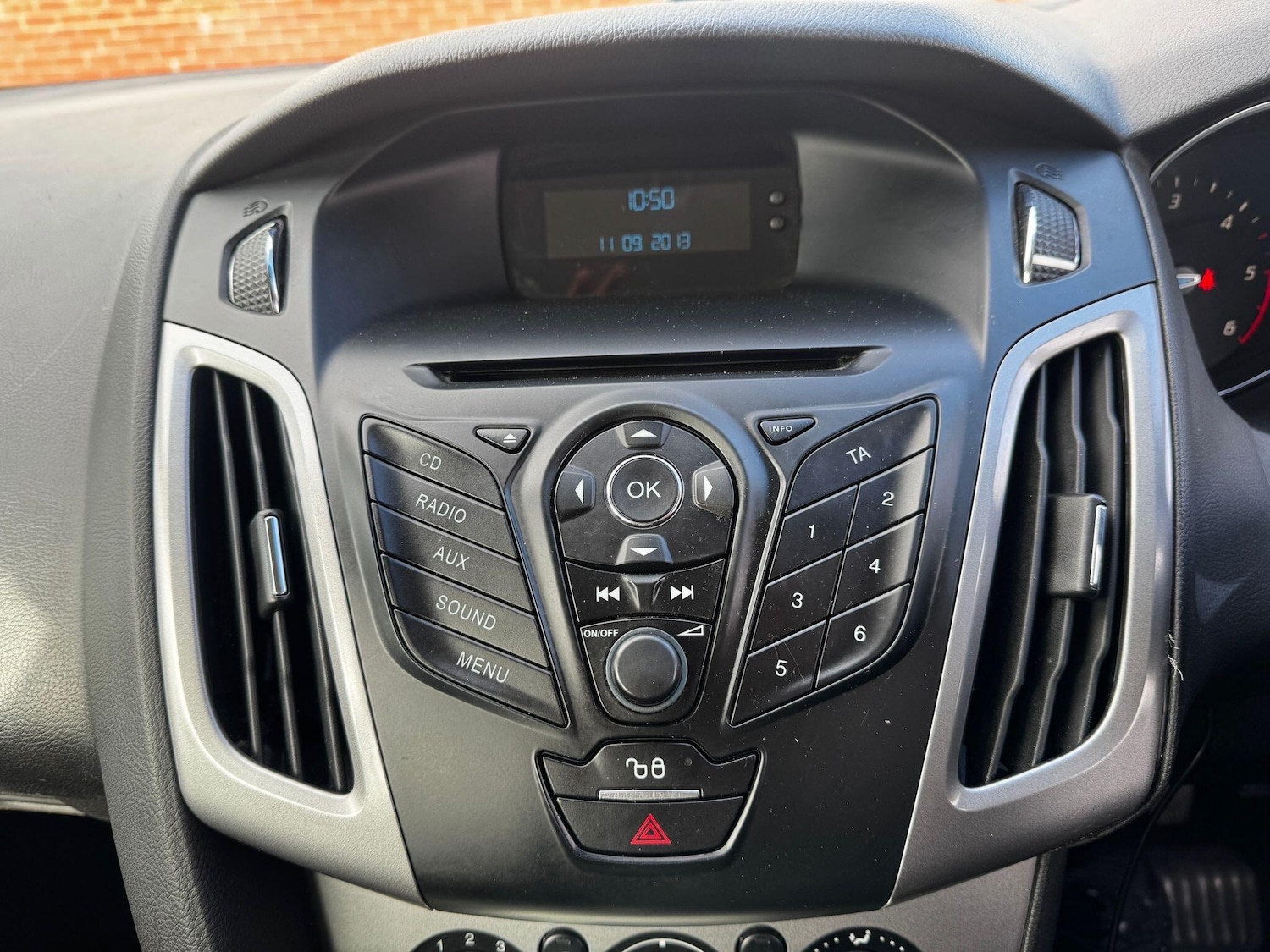 Used Ford Focus 2013 for sale - 78007683: Photo 19