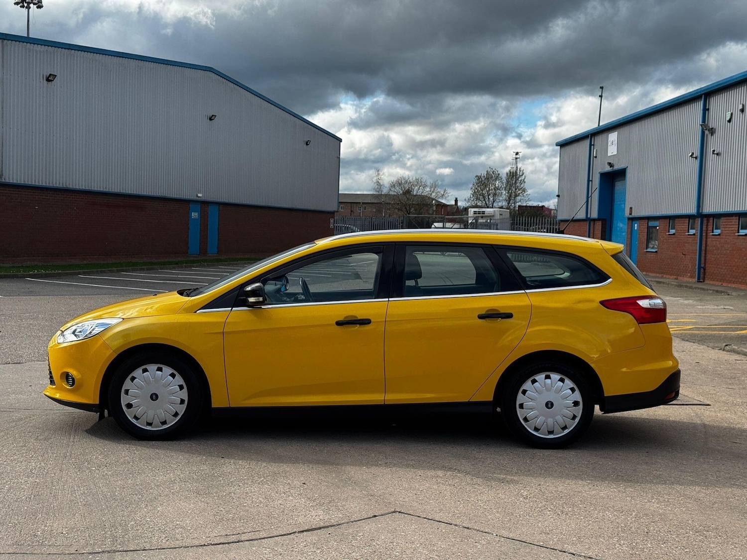 Used Ford Focus 2013 for sale - 78007683: Photo 3