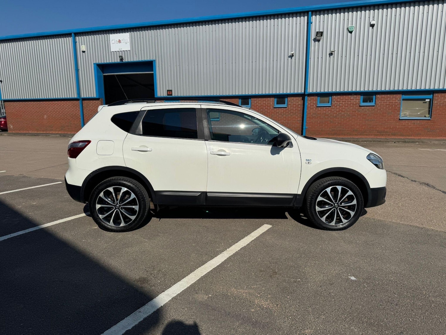 Used Nissan Qashqai for sale - 77958457: Photo 3