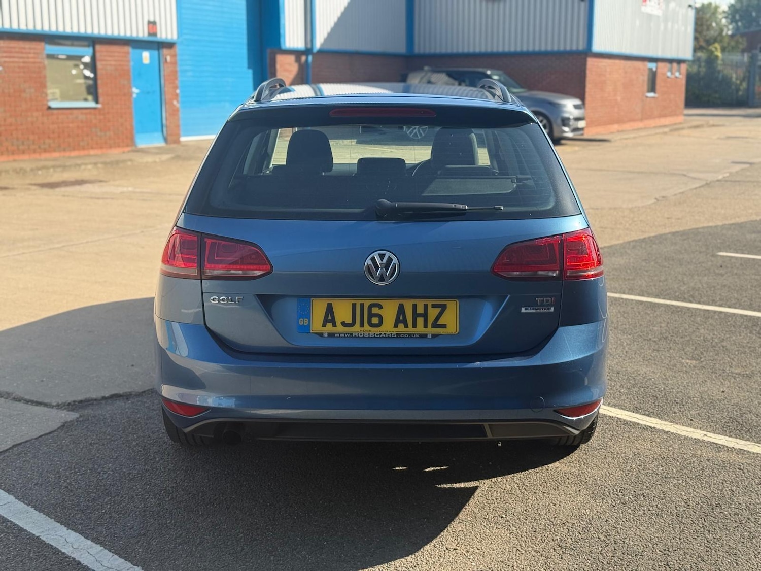 Used Volkswagen Golf 2016 for sale - 76121500: Photo 2
