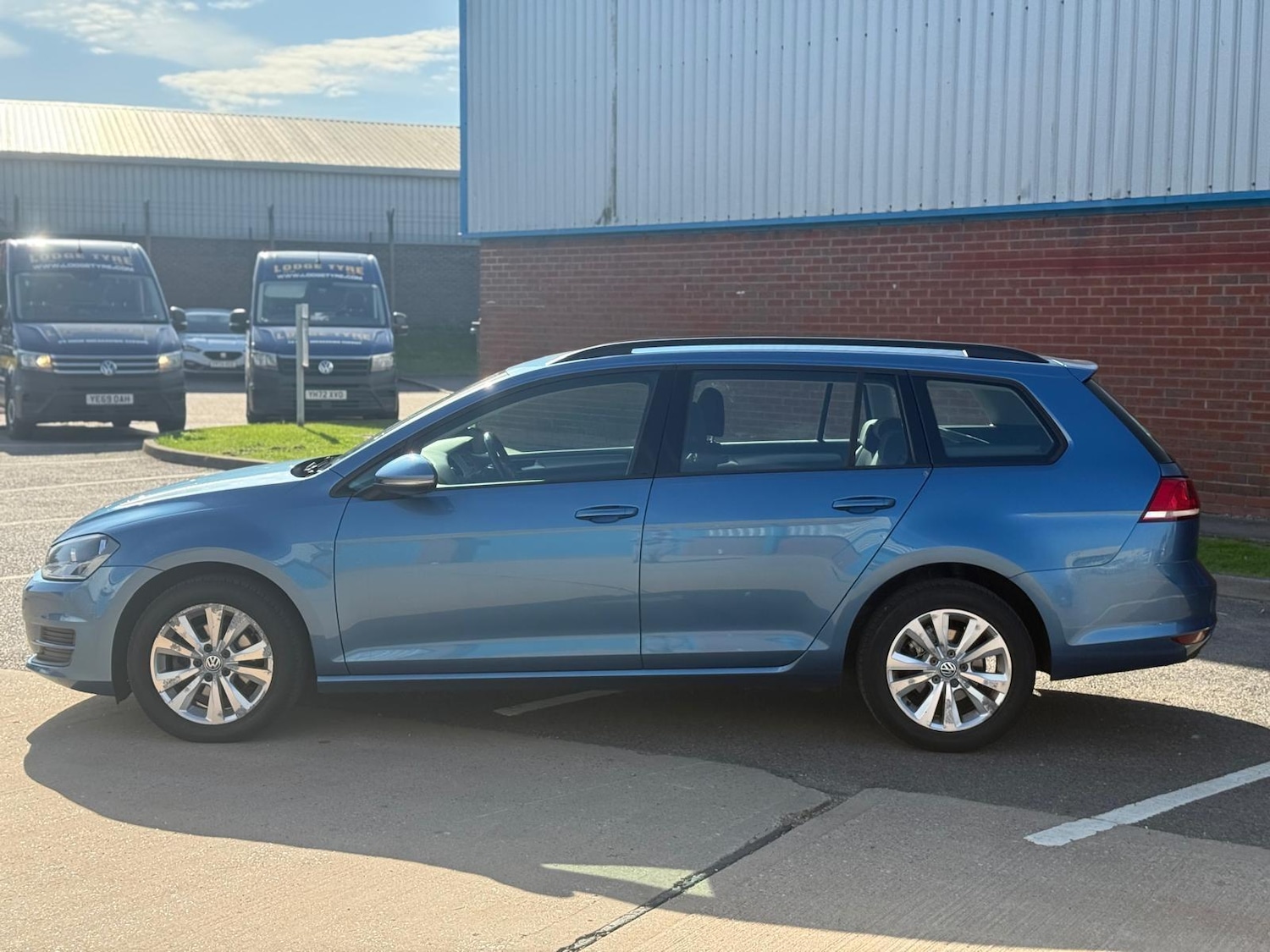 Used Volkswagen Golf 2016 for sale - 76121500: Photo 3