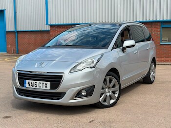 Used Peugeot 5008 2016 for sale - 79601382: Photo