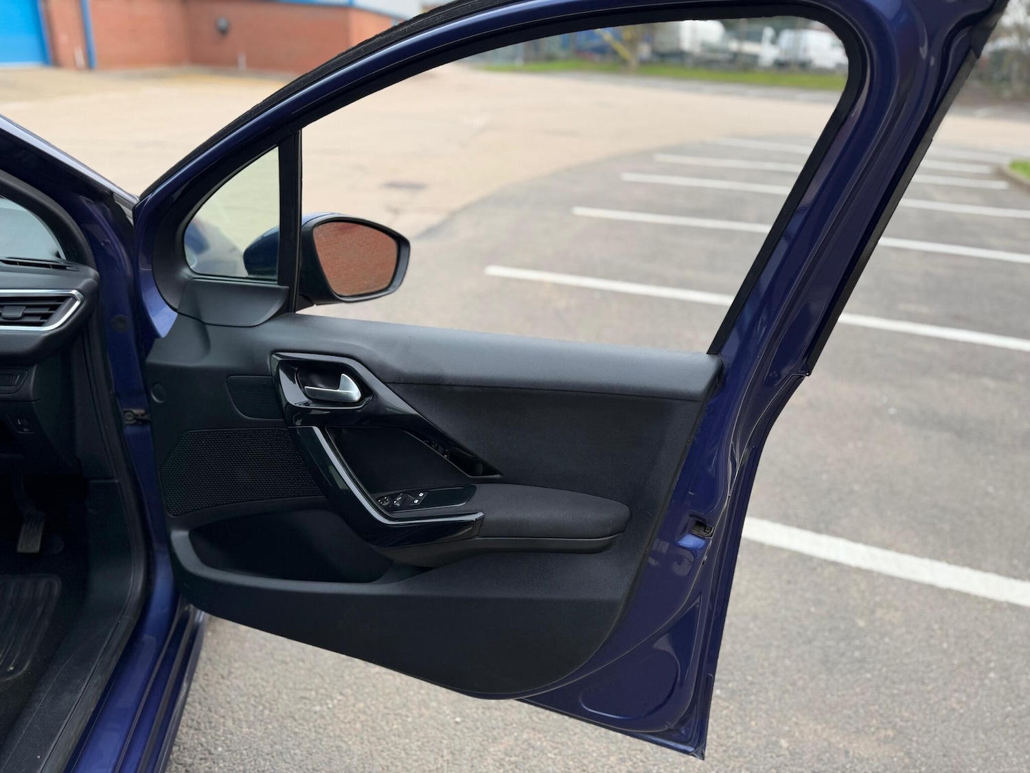 Used Peugeot 208 2014 for sale - 77994396: Photo 18