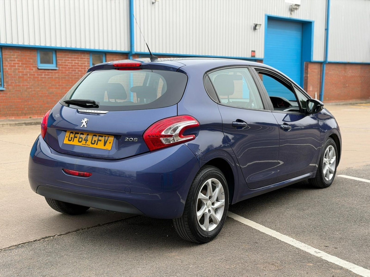 Used Peugeot 208 2014 for sale - 77994396: Photo 6