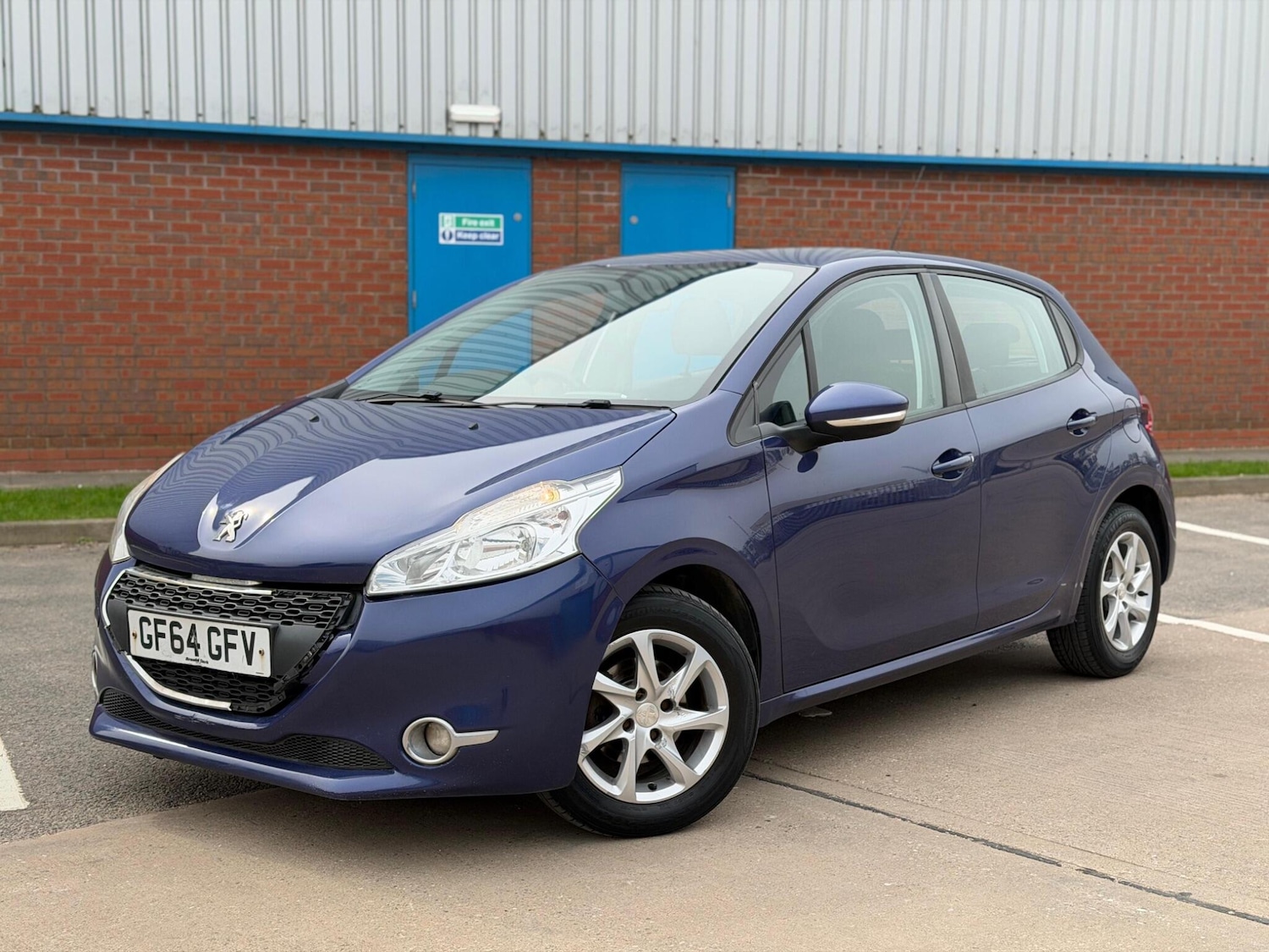 Used Peugeot 208 2014 for sale - 77994396: Photo 8