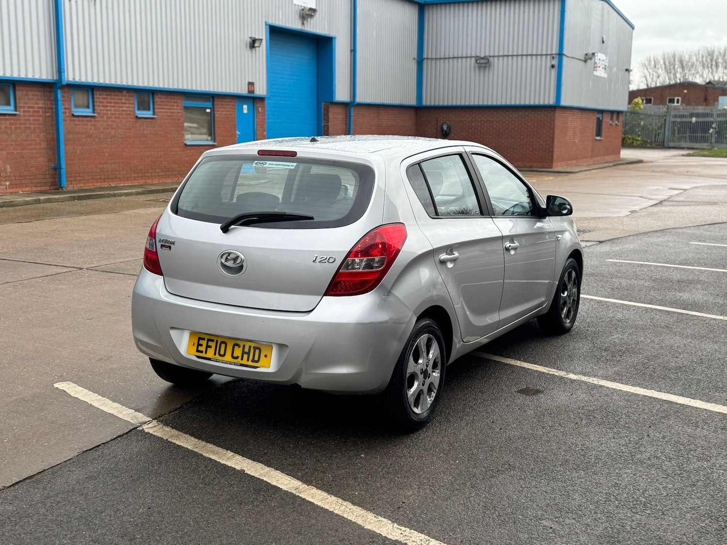 Used Hyundai i20 2010 for sale - 76743480: Photo 9