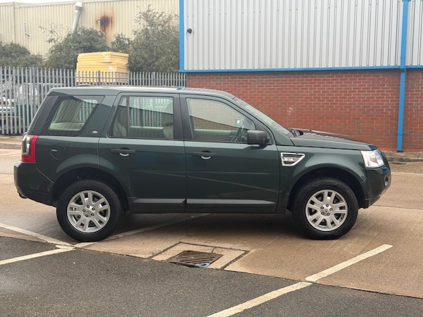 Used Land Rover Freelander 2010 for sale - 76270577: Photo 3