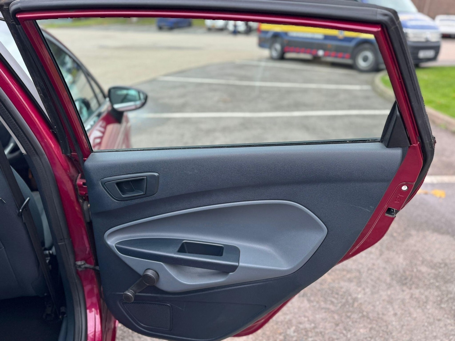 Used Ford Fiesta 2010 for sale - 76457709: Photo 18