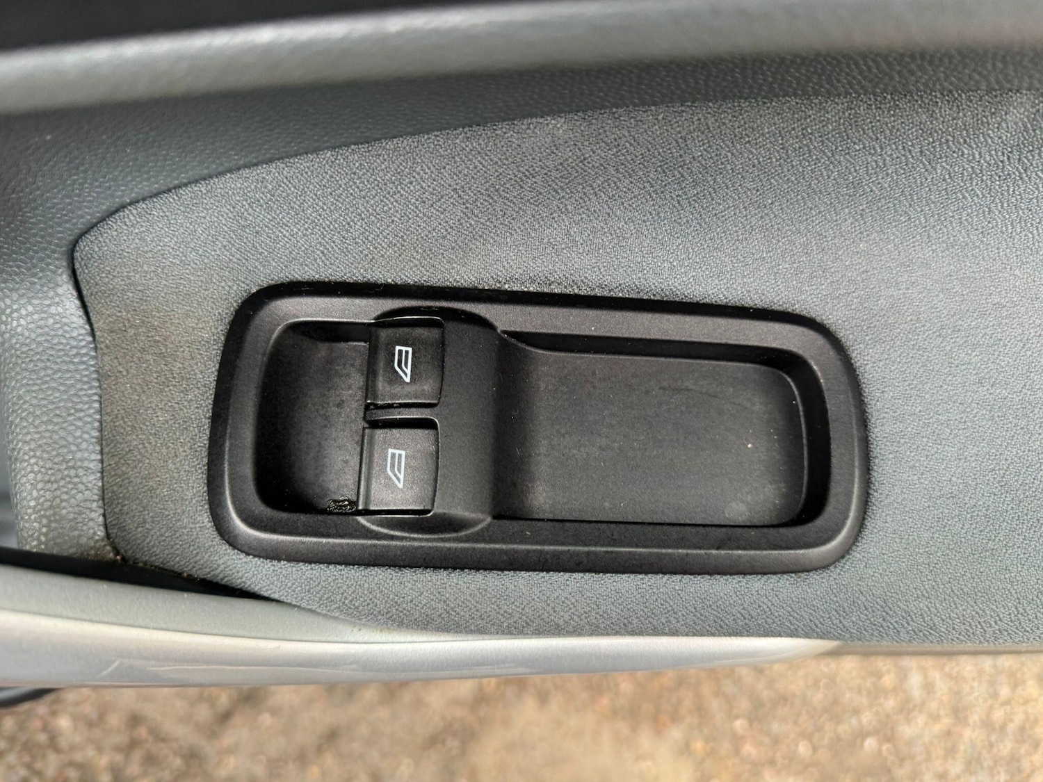 Used Ford Fiesta 2010 for sale - 76457709: Photo 21