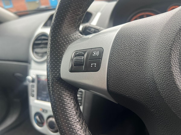 Used Vauxhall Corsa 2010 for sale - 76283252: Photo 16