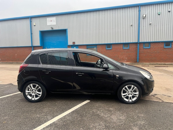 Used Vauxhall Corsa 2010 for sale - 76283252: Photo 3