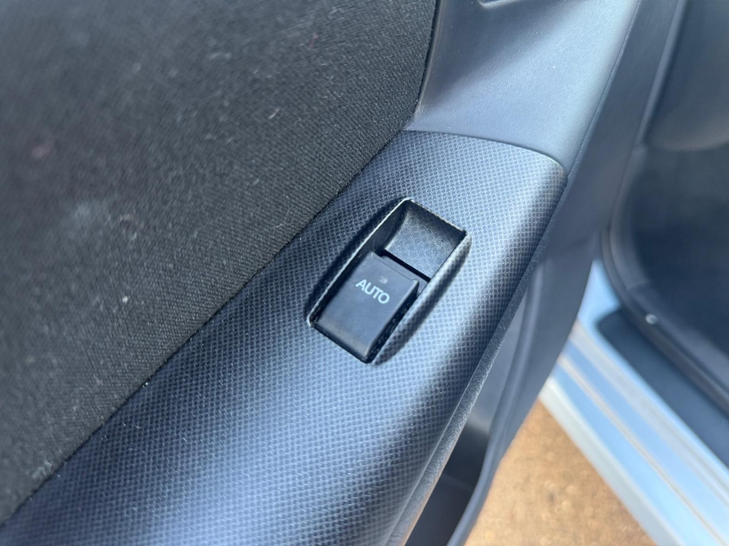 Used Toyota Corolla 2005 for sale - 76714316: Photo 16