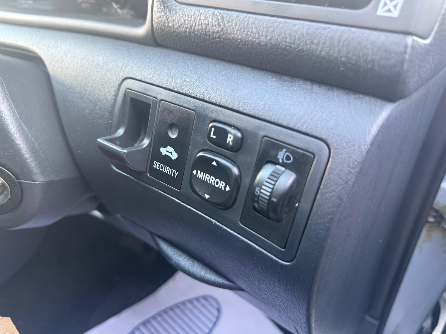 Used Toyota Corolla 2005 for sale - 76714316: Photo 19