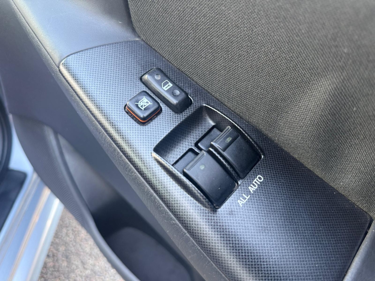 Used Toyota Corolla 2005 for sale - 76714316: Photo 20