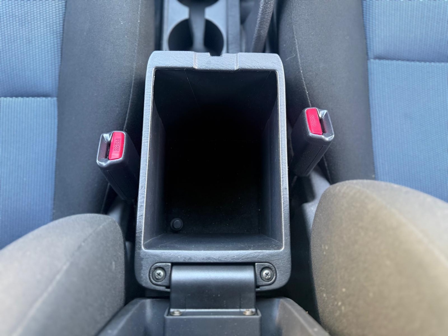 Used Toyota Corolla 2005 for sale - 76714316: Photo 22