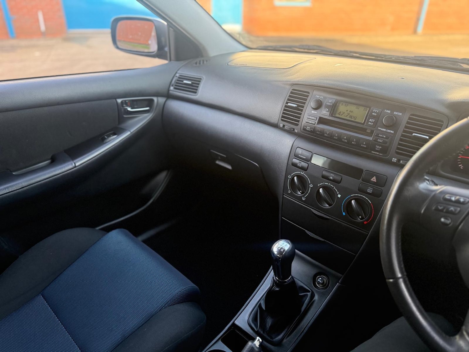 Used Toyota Corolla 2005 for sale - 76714316: Photo 25