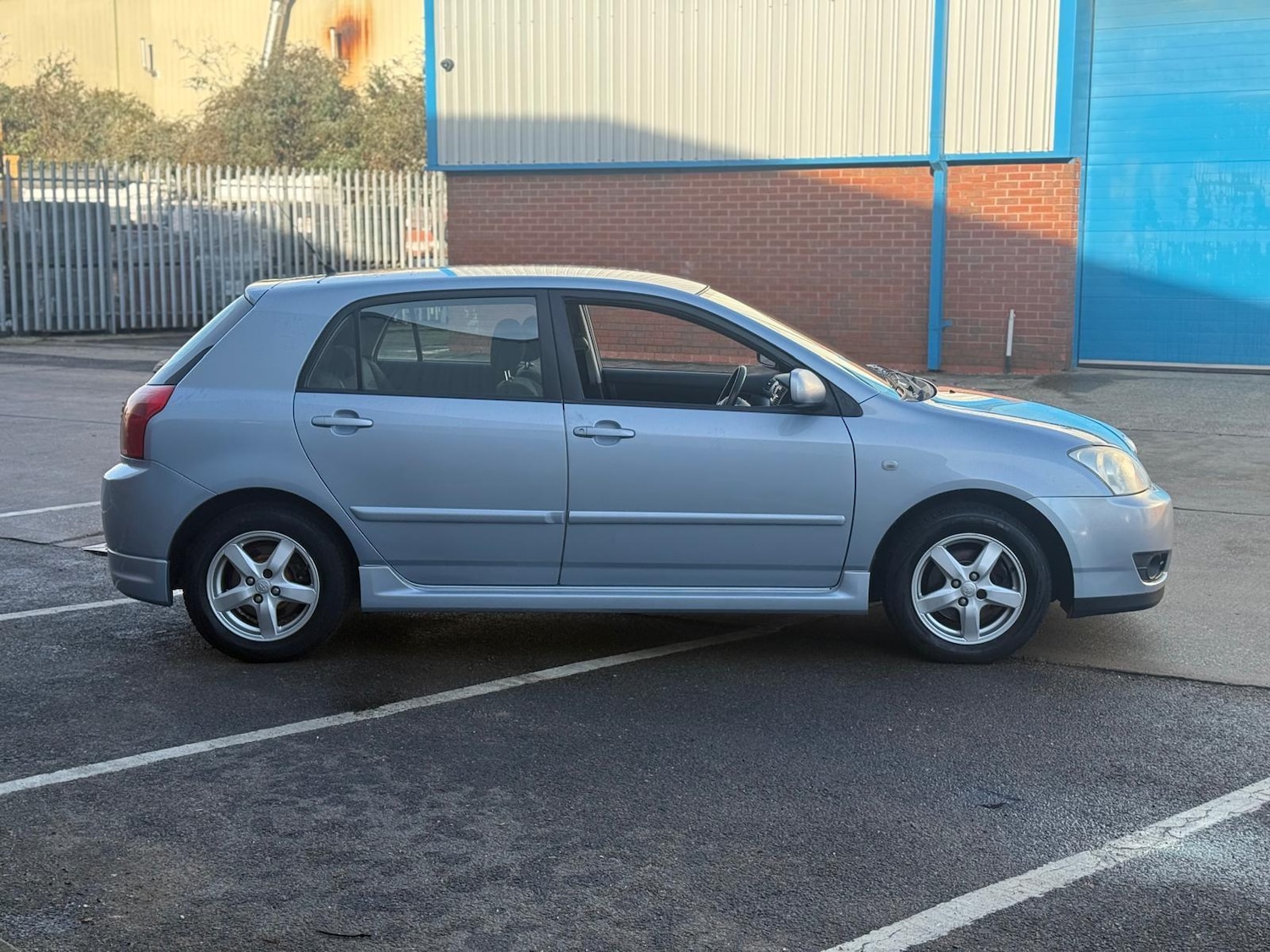 Used Toyota Corolla 2005 for sale - 76714316: Photo 4