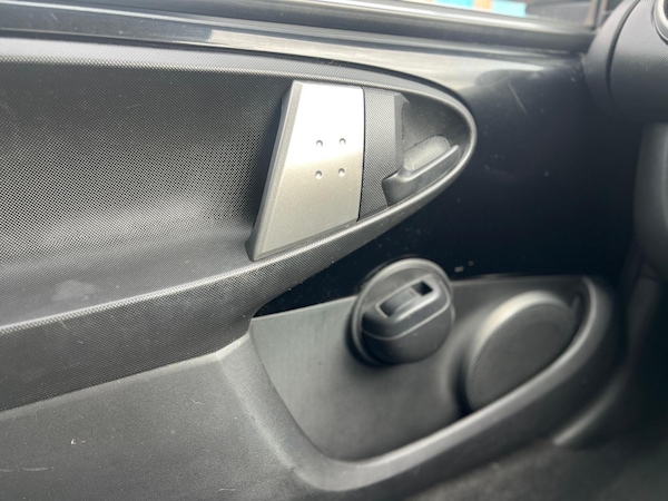 Used Toyota AYGO 2013 for sale - 76214986: Photo 19