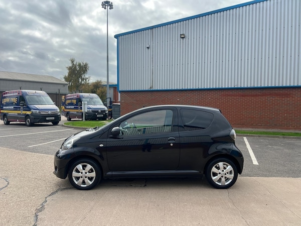 Used Toyota AYGO 2013 for sale - 76214986: Photo 3