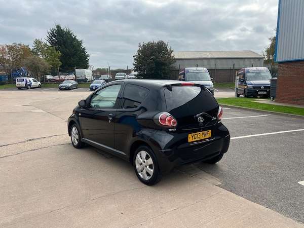 Used Toyota AYGO 2013 for sale - 76214986: Photo 9