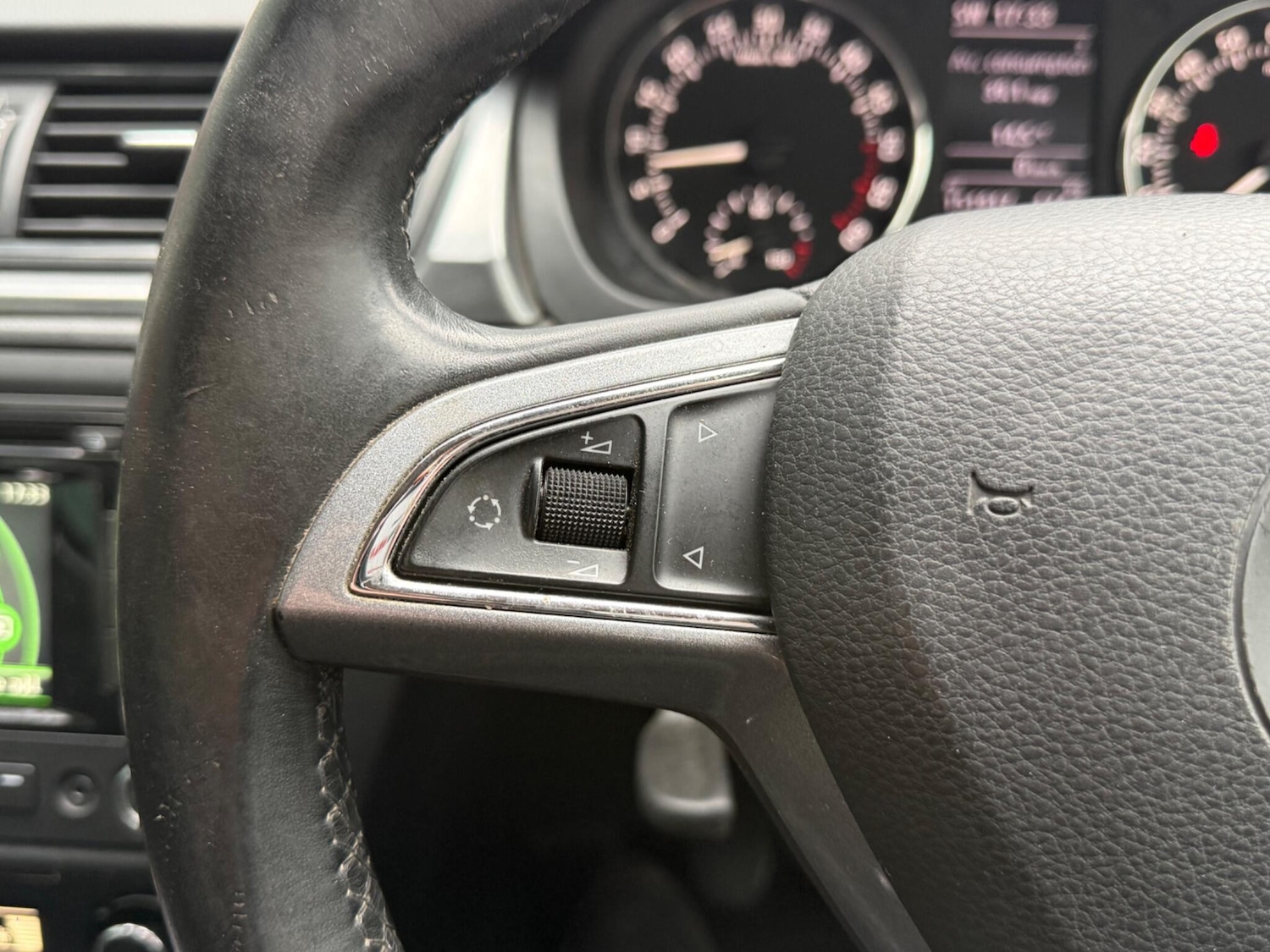 Used Skoda Rapid Spaceback 2015 for sale - 77645860: Photo 30