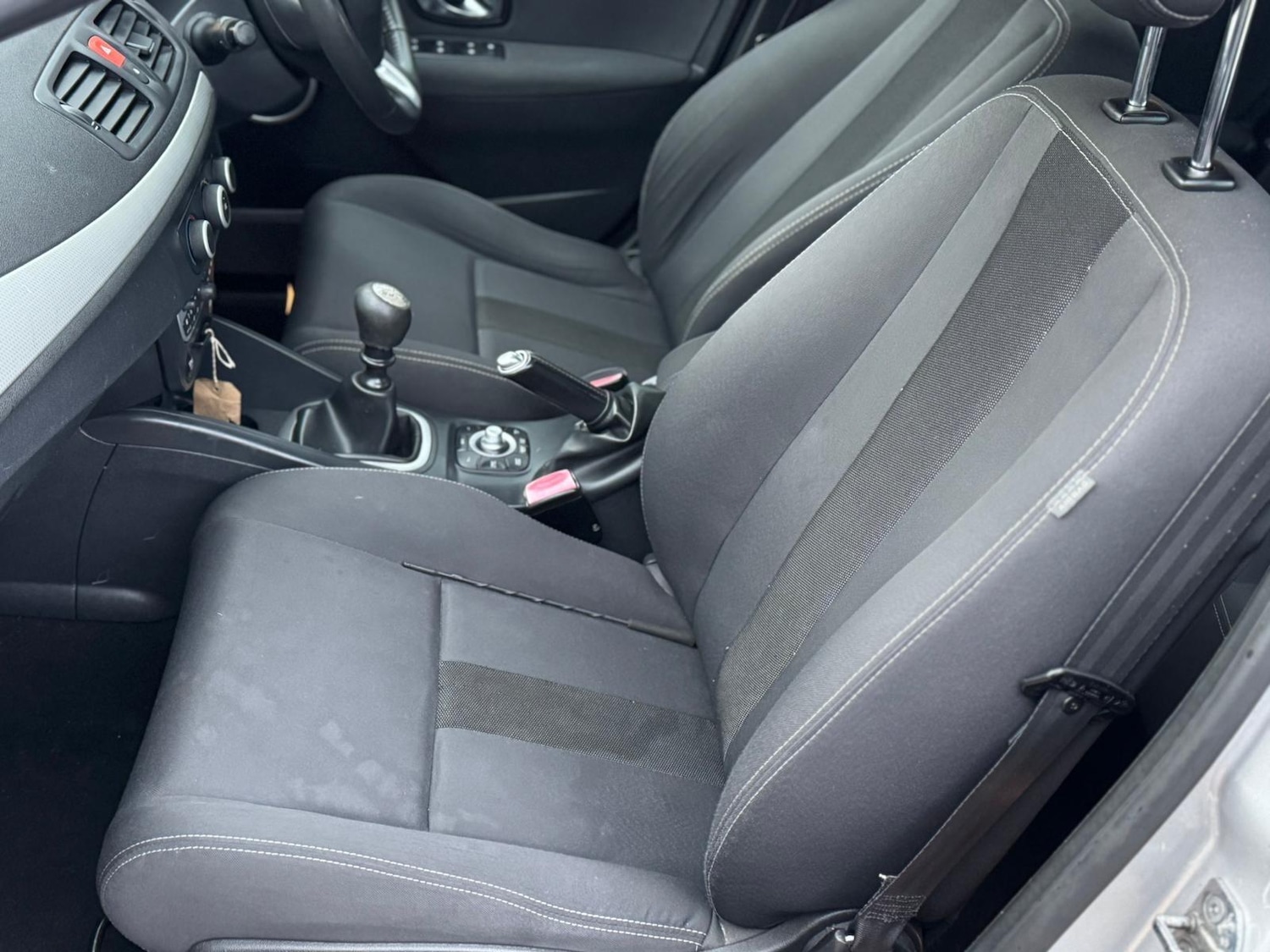 Used Renault Megane 2011 for sale - 76824861: Photo 12