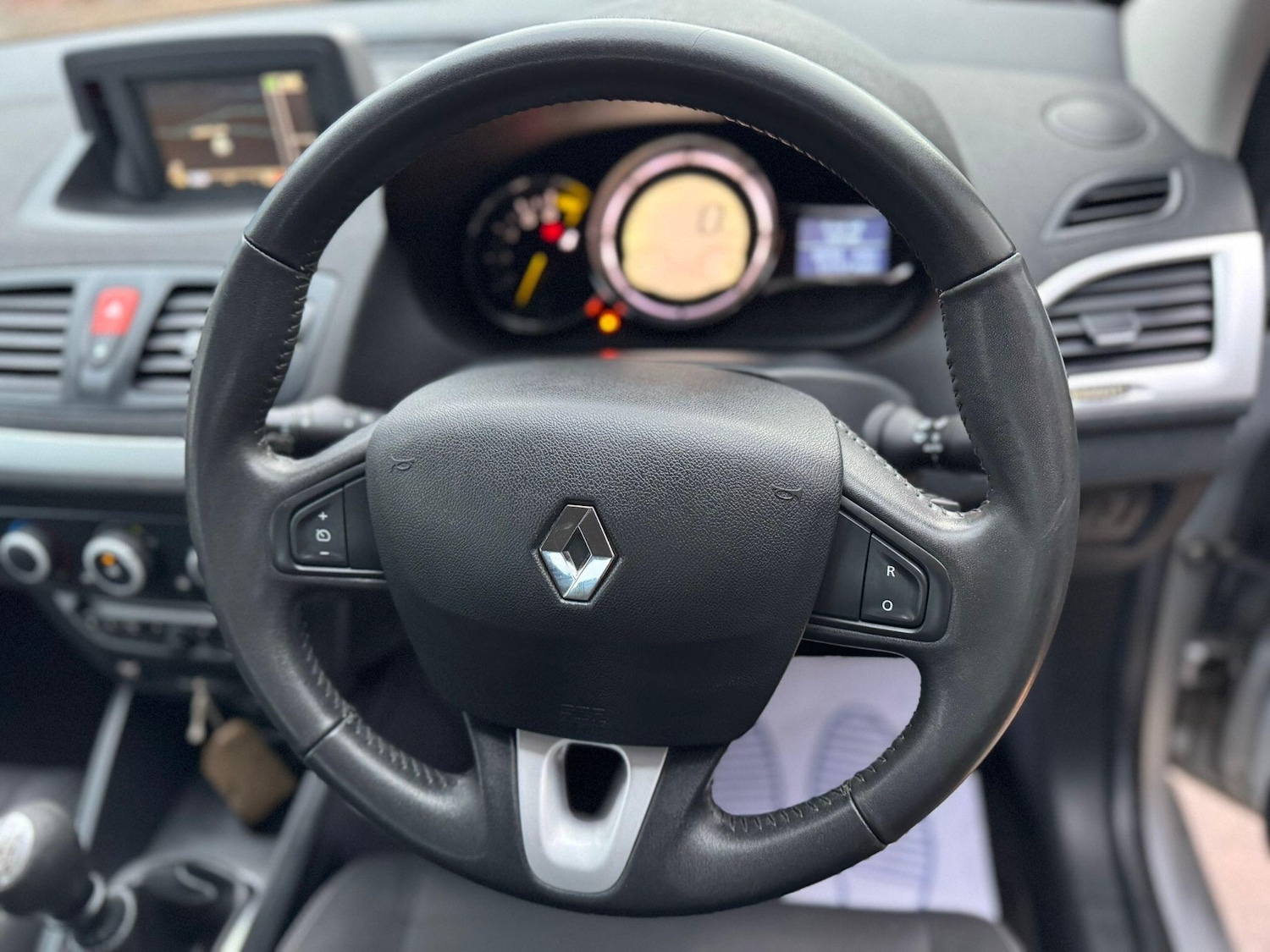 Used Renault Megane 2011 for sale - 76824861: Photo 18