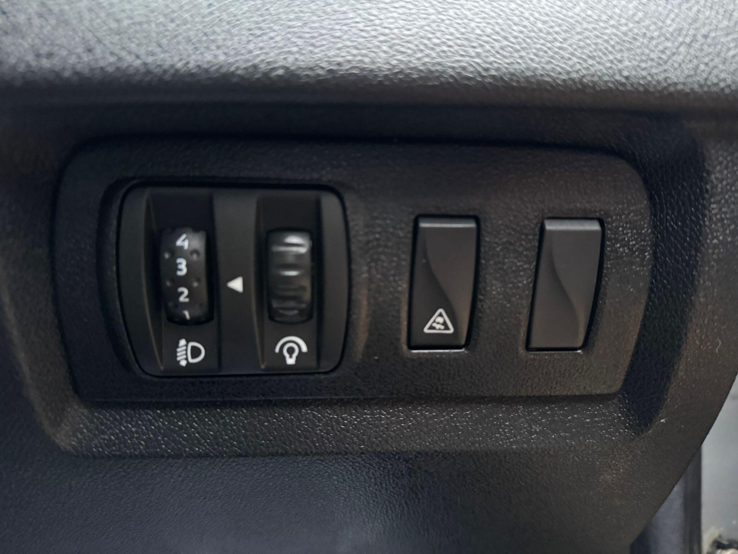 Used Renault Megane 2011 for sale - 76824861: Photo 27