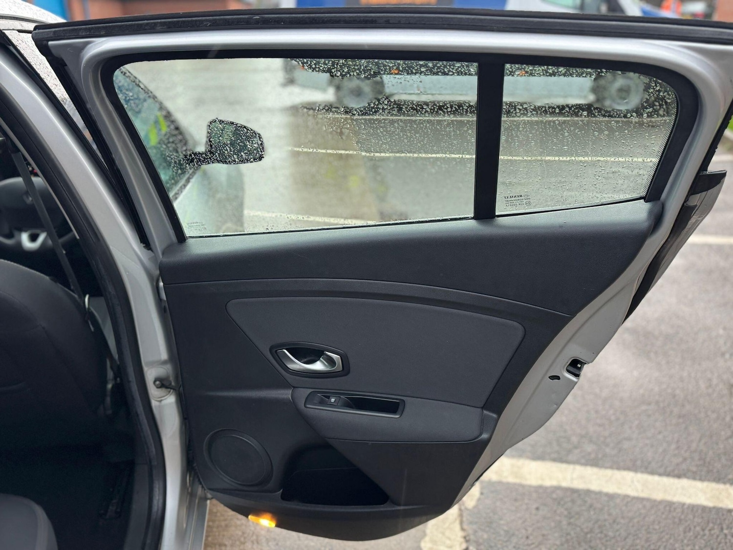 Used Renault Megane 2011 for sale - 76824861: Photo 28