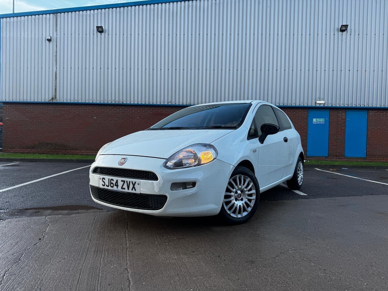 Used Fiat Punto 2014 for sale - 77237866: Photo 10