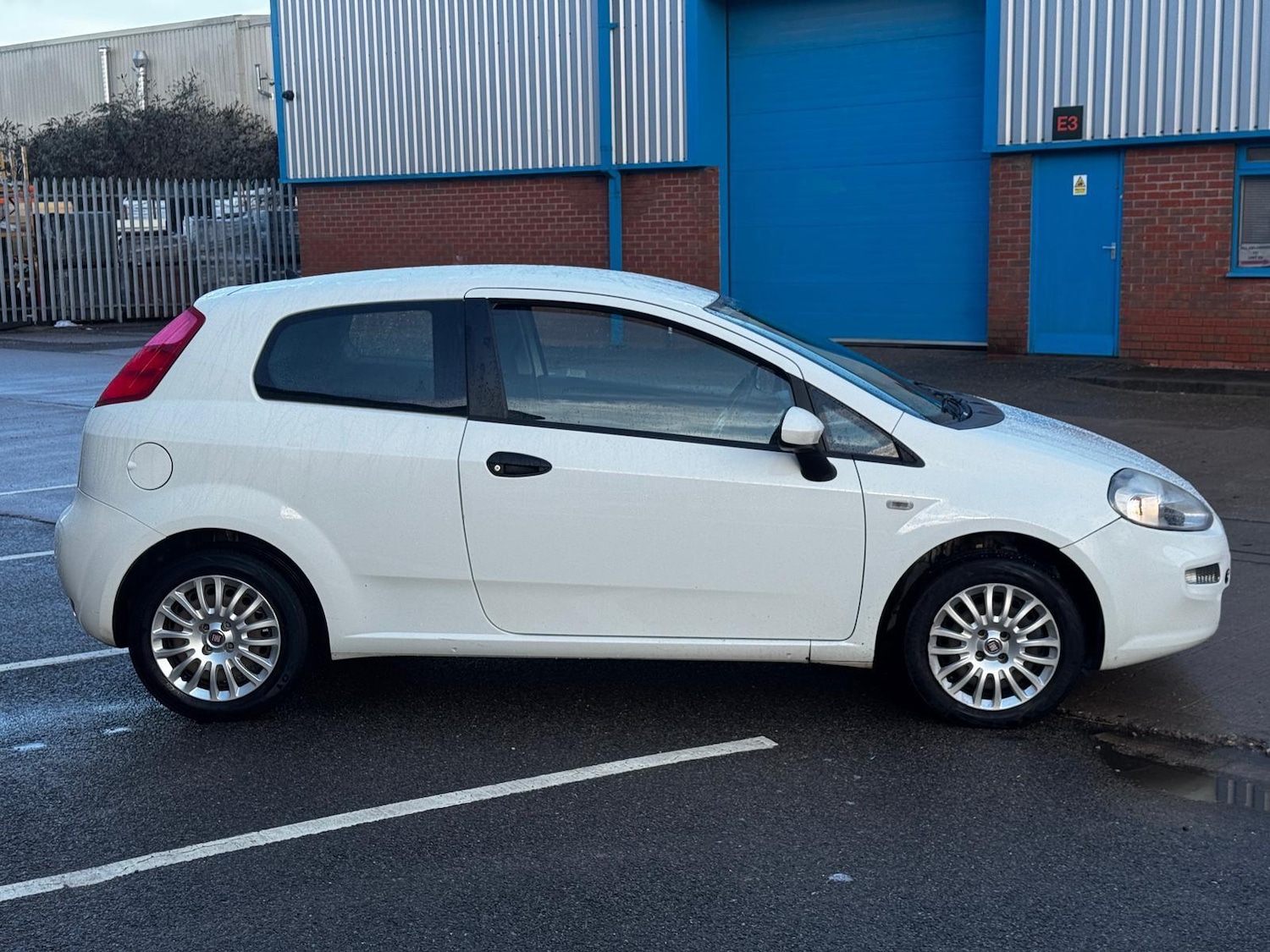 Used Fiat Punto 2014 for sale - 77237866: Photo 3
