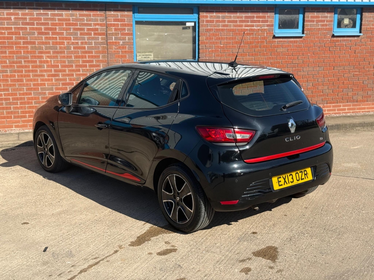 Used Renault Clio 2013 for sale - 77940039: Photo 10