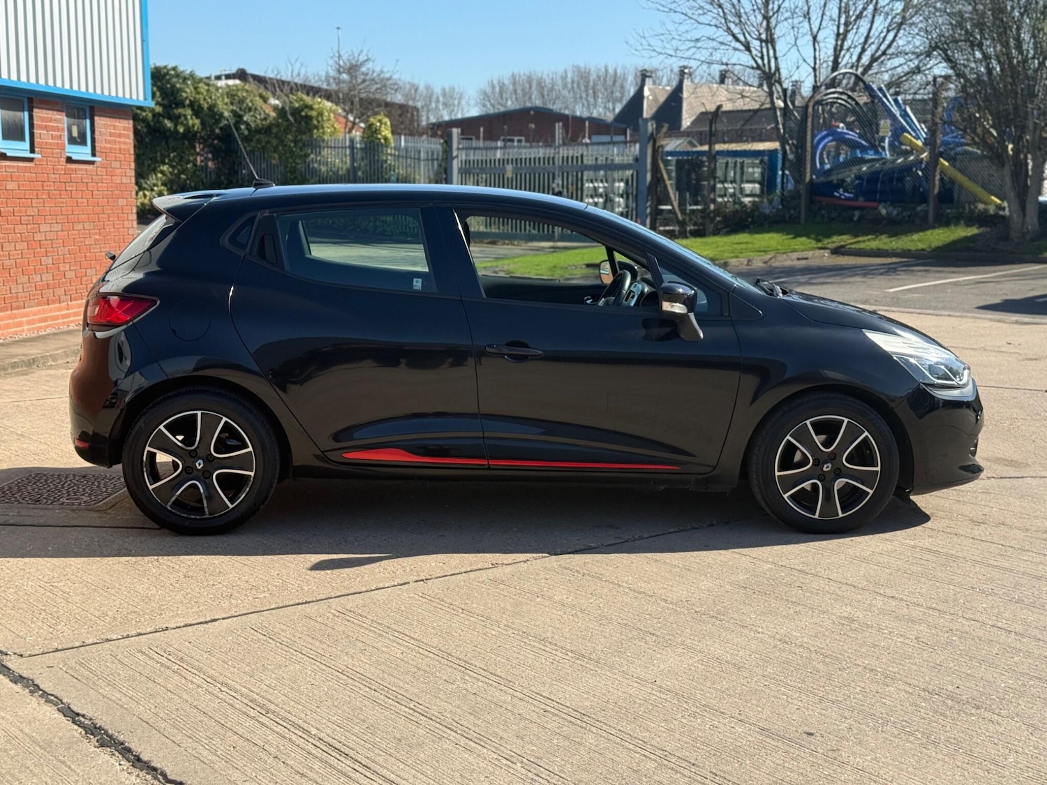 Used Renault Clio 2013 for sale - 77940039: Photo 13