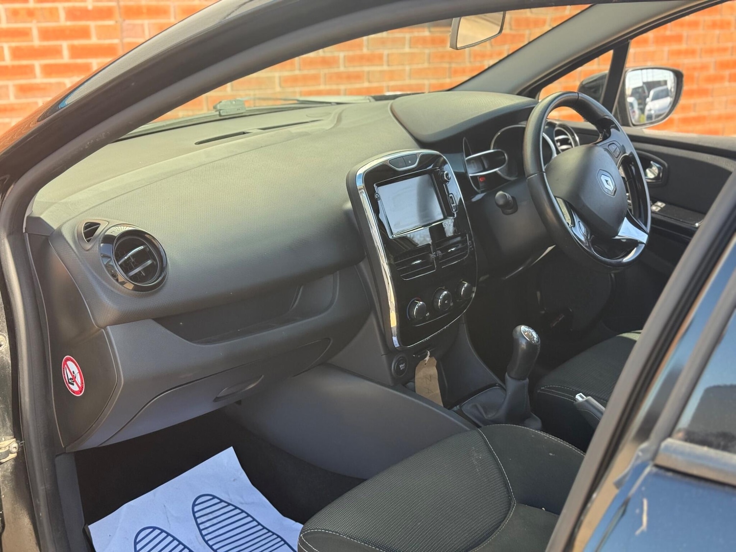 Used Renault Clio 2013 for sale - 77940039: Photo 16