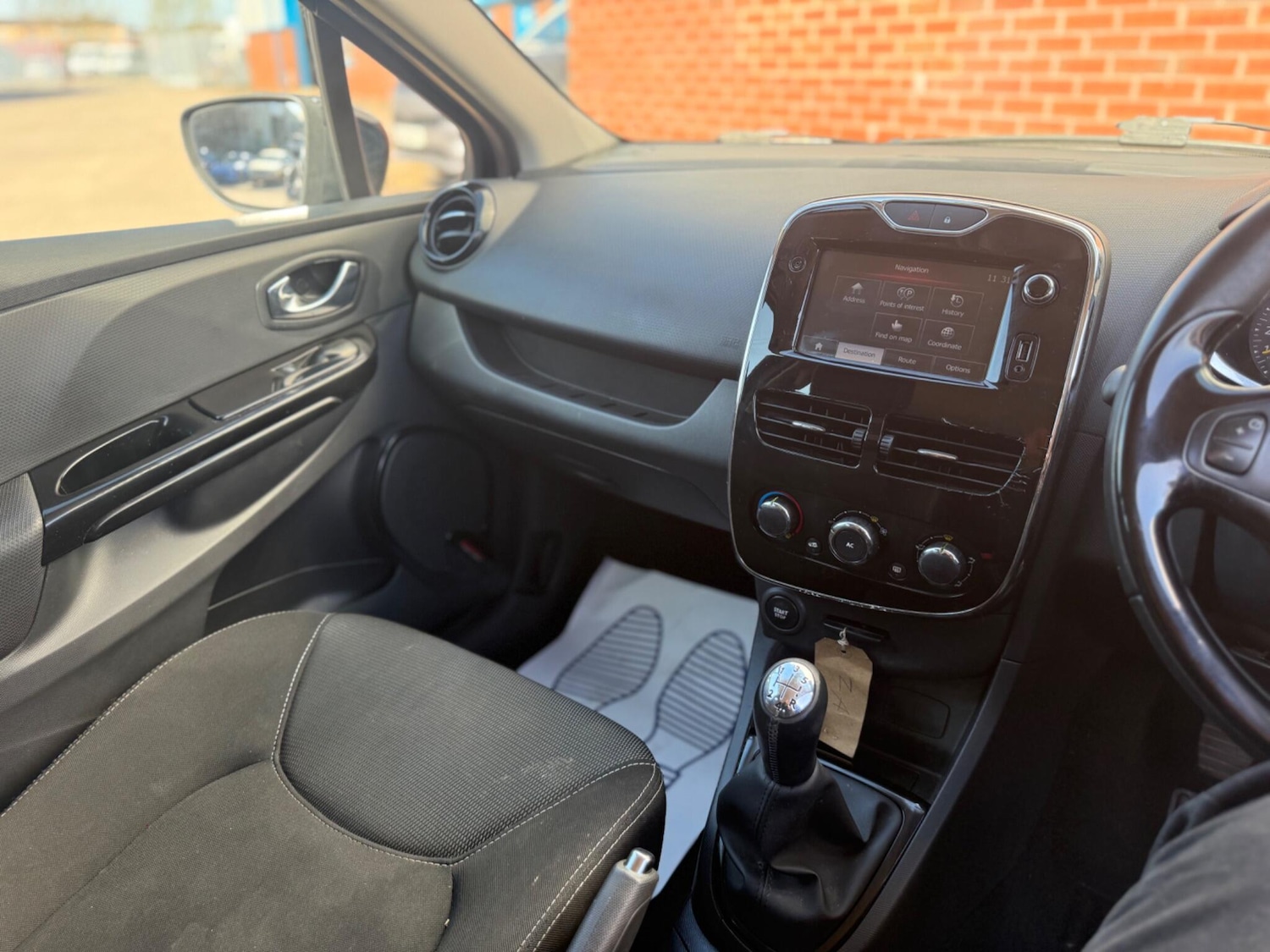 Used Renault Clio 2013 for sale - 77940039: Photo 20