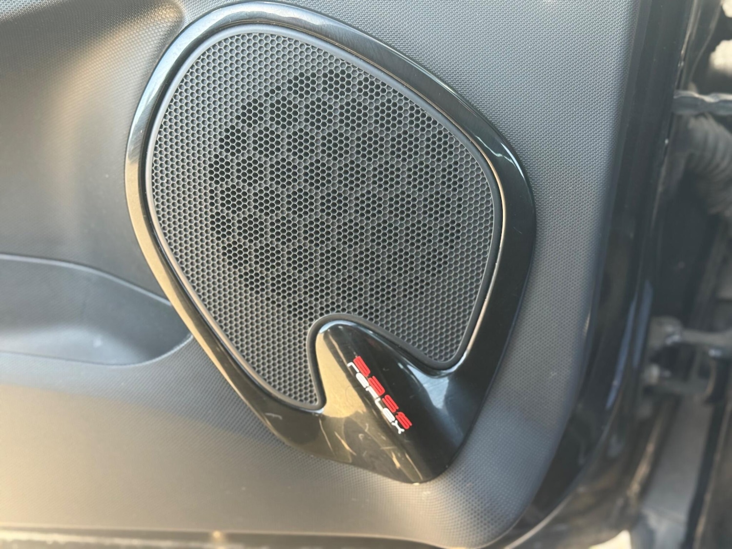 Used Renault Clio 2013 for sale - 77940039: Photo 36