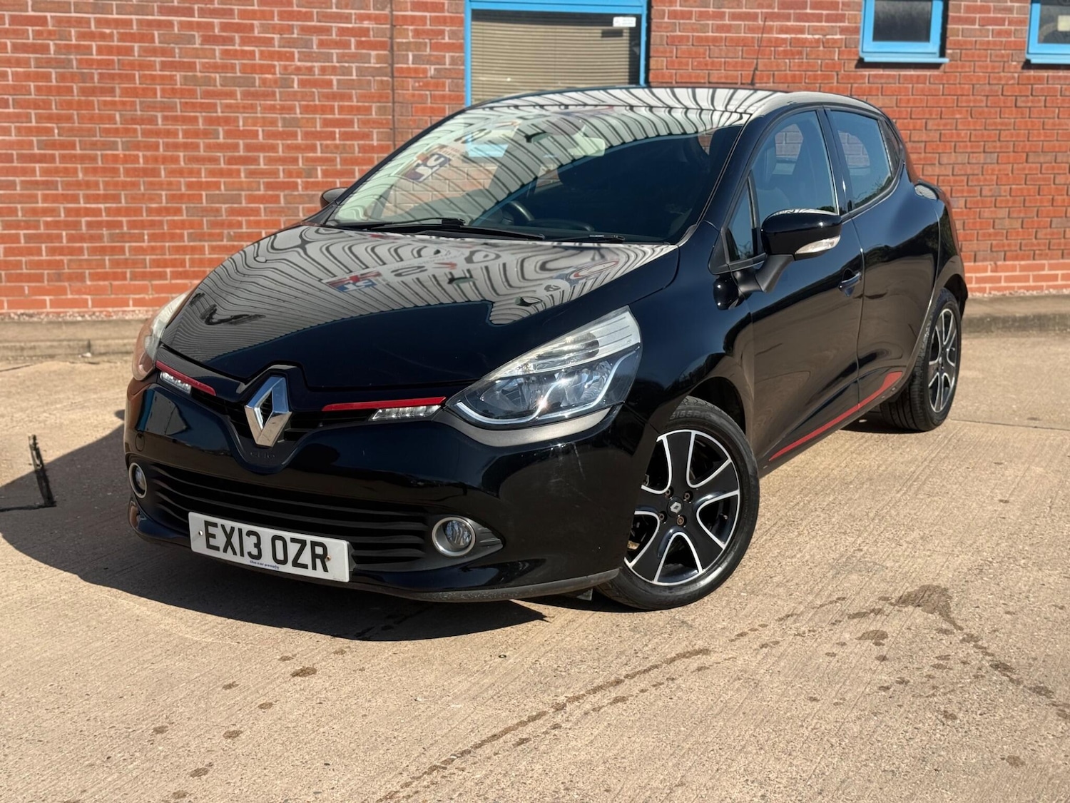 Used Renault Clio 2013 for sale - 77940039: Photo 7