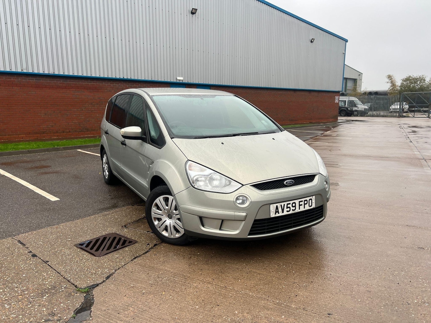 Used Ford S-Max 2009 for sale - 76592556: Photo 5